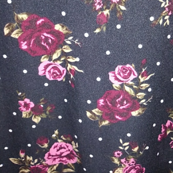 Clothes - Picture 2 of 3